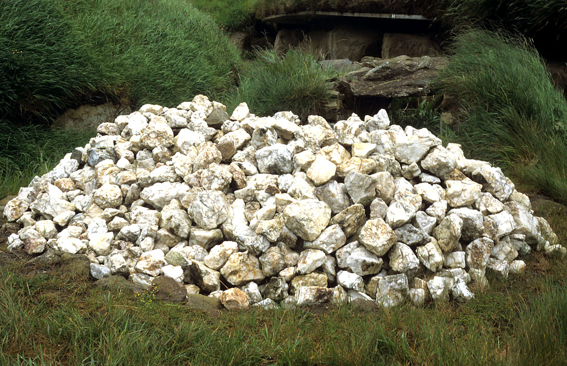 Quartz at Knowth.