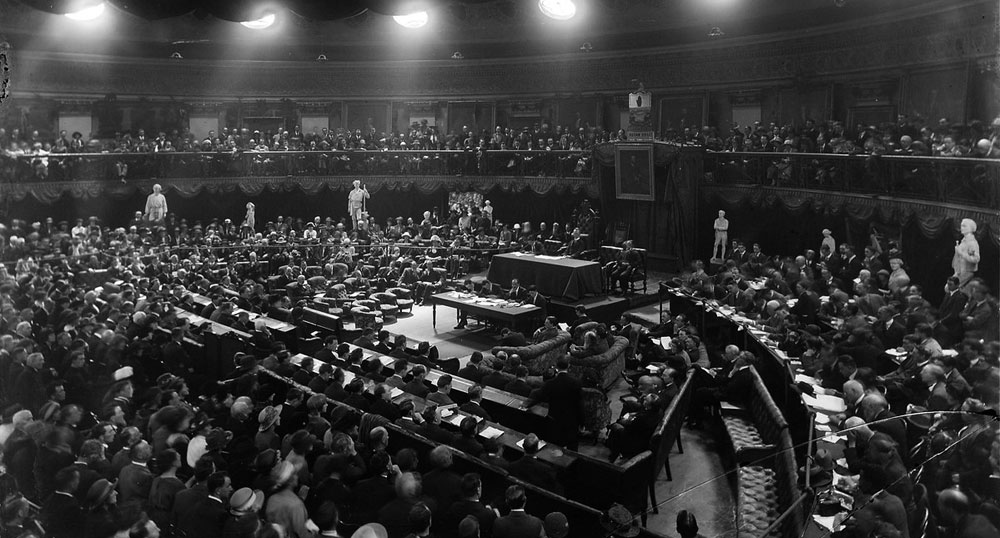 The First Dáil assembles in the Mansion House on Jan 21st 1919
