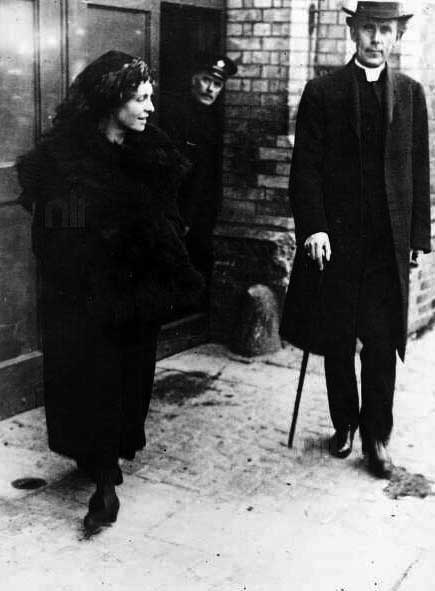 Fr. O'Flanagan, Muriel MacSwiney, 1920.