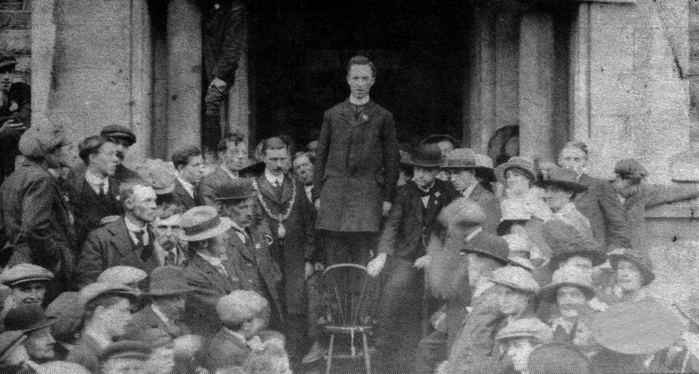 Fr. Michael receives the Freedom of Sligo, June 1918.