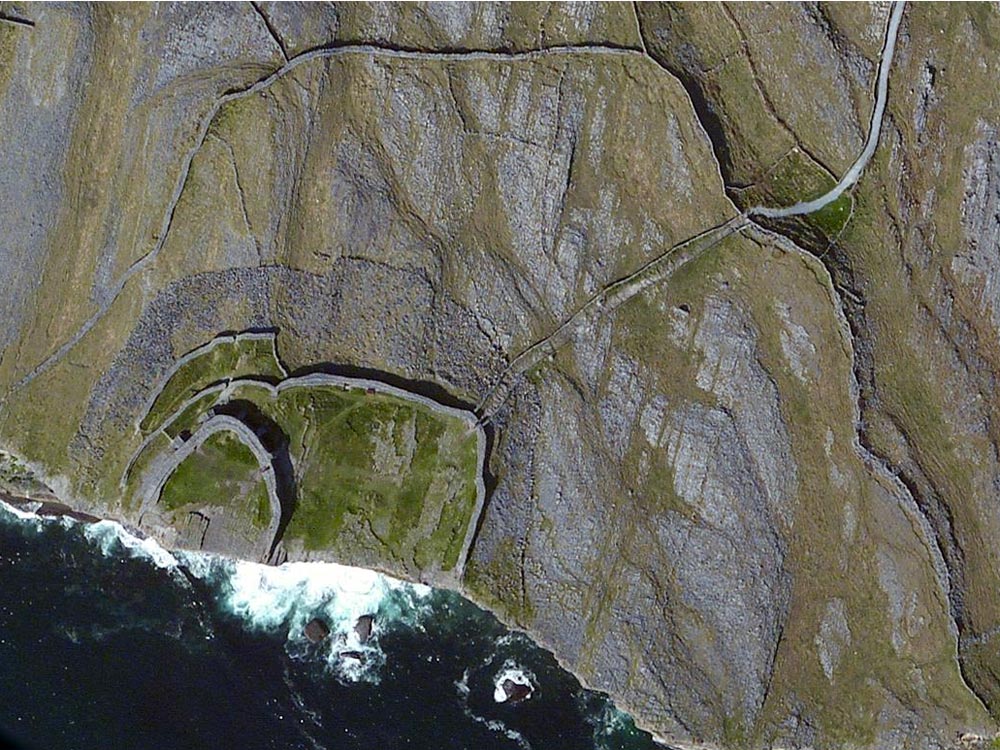 Aerial shot of Dun Aonghus from Bing Maps.