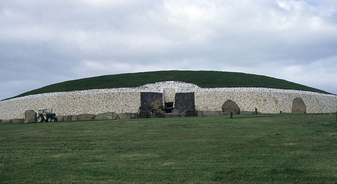 Tractor outside Newgrange