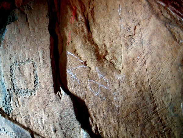 Ogham inscription in the West passage of Knowth.