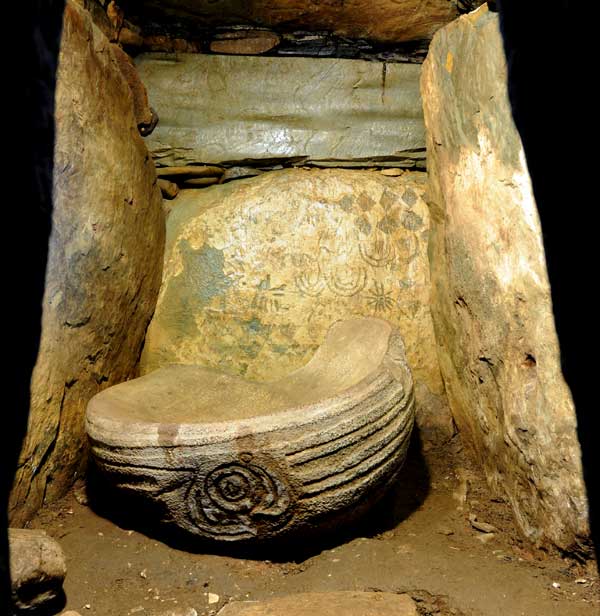 The great engraved basin stone within the rast chamber of Knowth.