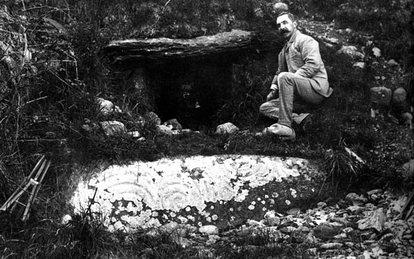 Visitors to Newgrange.