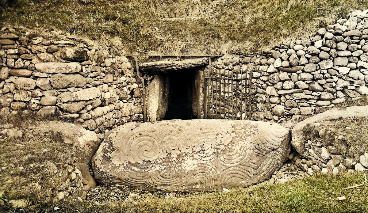 Newgrange photographed by William A. Green, showing the newly added gate.