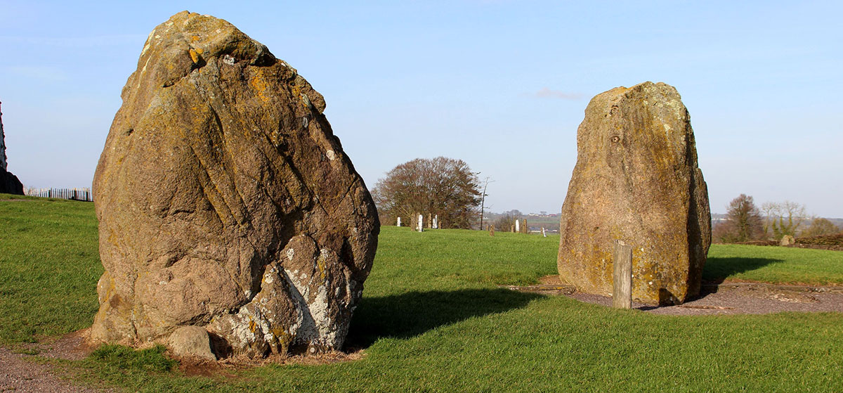 The stones of the Great Circle at Newgrange cast shadows which can interact with the kerbstones at certain times.