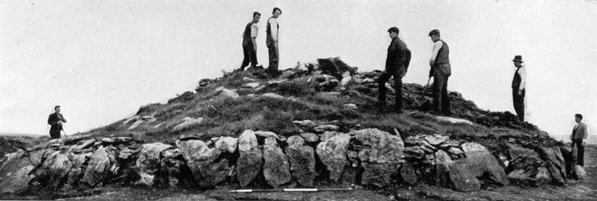 Poulawack cairn during the excavations in the summer of 1934.