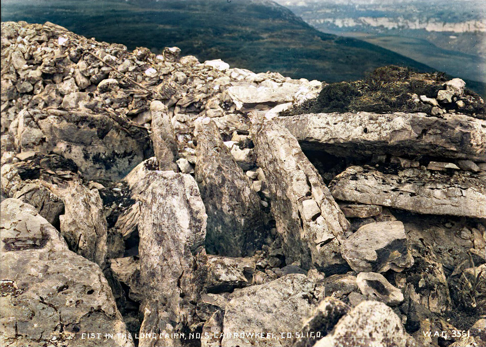 Cairn E in 1911.