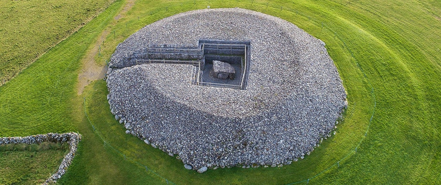 Listoghil viewed from above.