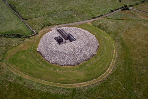 Aerial view of the massive platform under Listoghil.