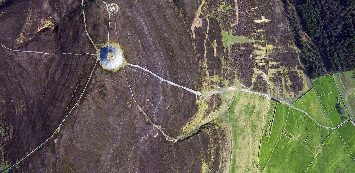 Queen Maeve's cairn, aerial image from Bing.