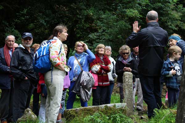 David from Corrib Cruises gives a tour of Inchagoill.