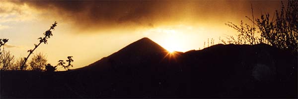 The
Rolling Sun of Boheh, 22 April 2000.