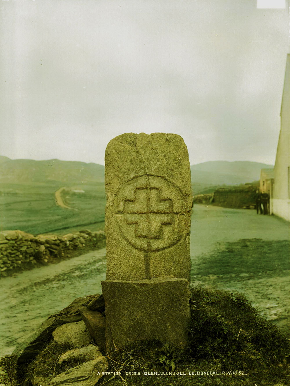 A broken cross-slab by the RIC barracks in Glencolumbkille. The Stone was broken at some stage in the past.