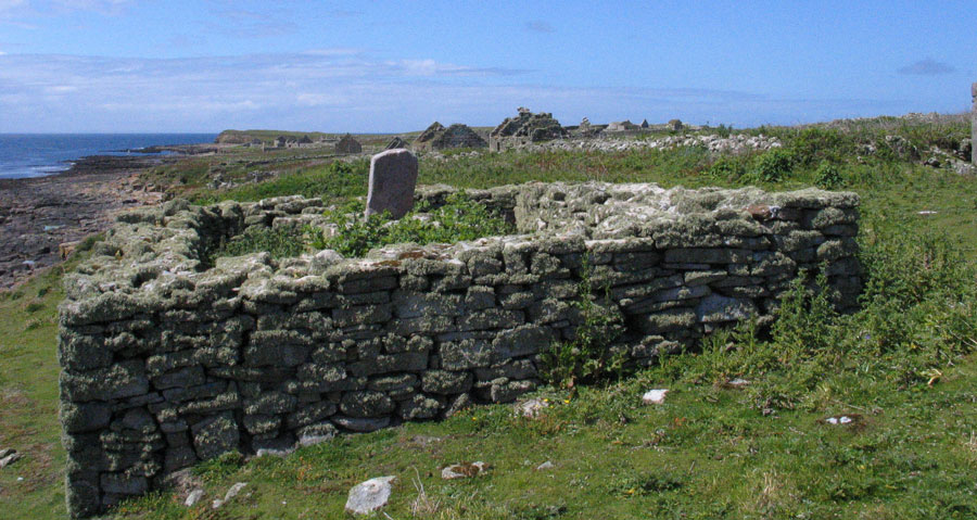 Looking west across the altar known as Treenode More.