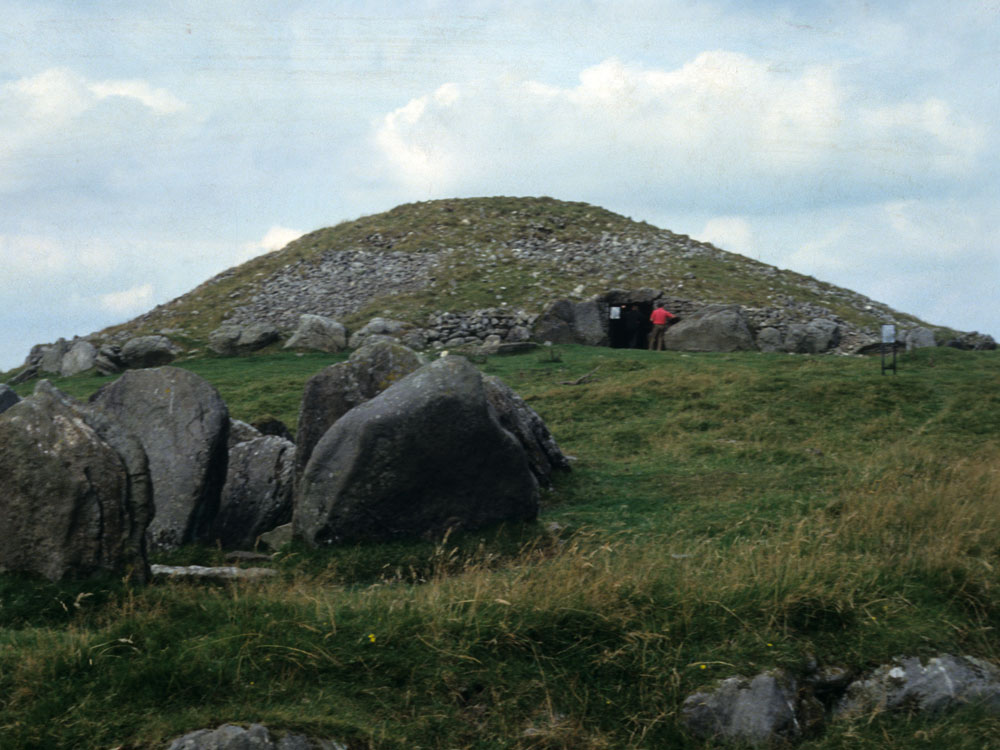 Cairn T on equinox morning