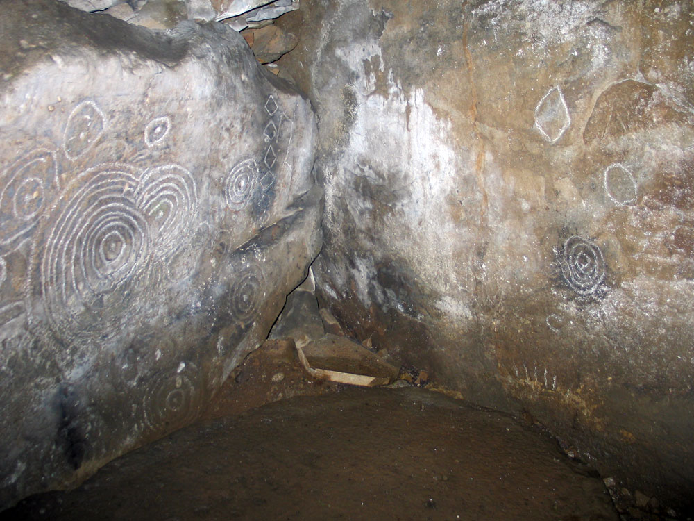 Carvings within the chamber.
