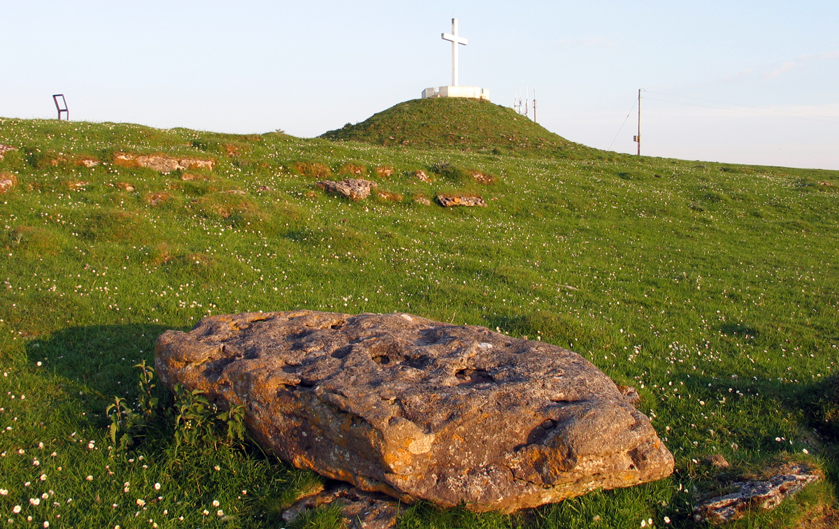 The cross on Sheemor.