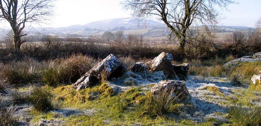 The cruciform chamber on the summit of Ardloy.