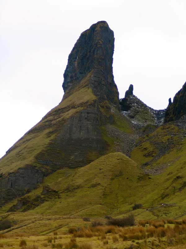  Tumpaunmore, or the Hag's Leap.