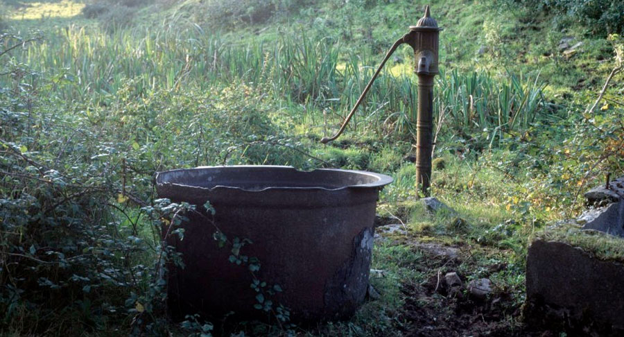 A large Quaker soup pot at Lisnalurg.